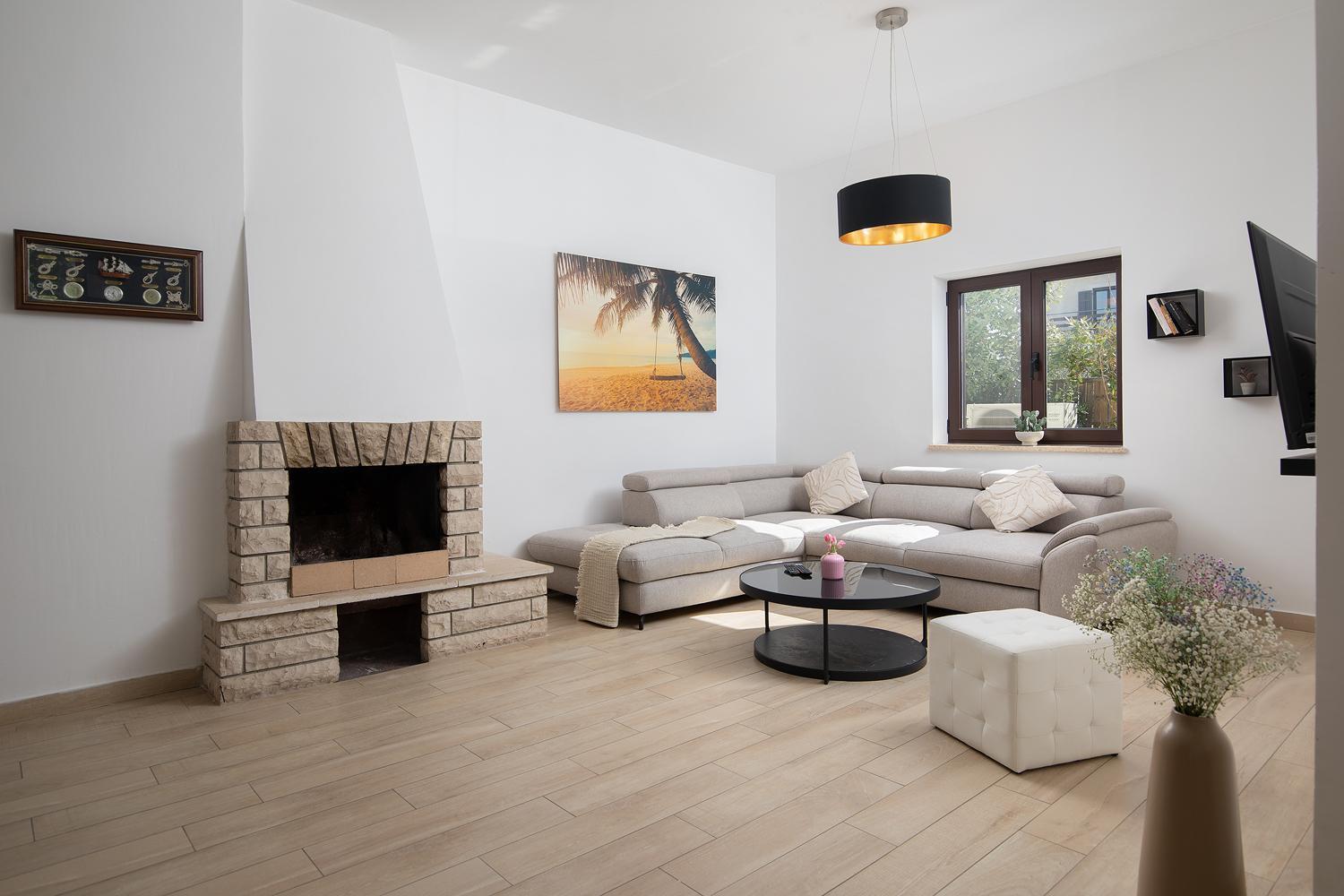 Villa Andrija Family Dream With Heated Pool At The Sea With Beautiful Garden, Outside Cinema And Kids Playground Фажана Экстерьер фото